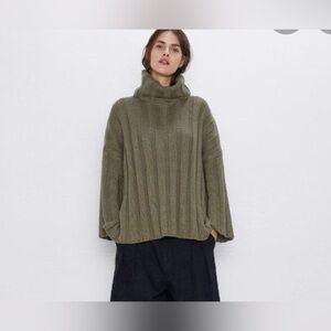 Zara Olive Green Turtleneck Chunky oversized Sweater, Size M